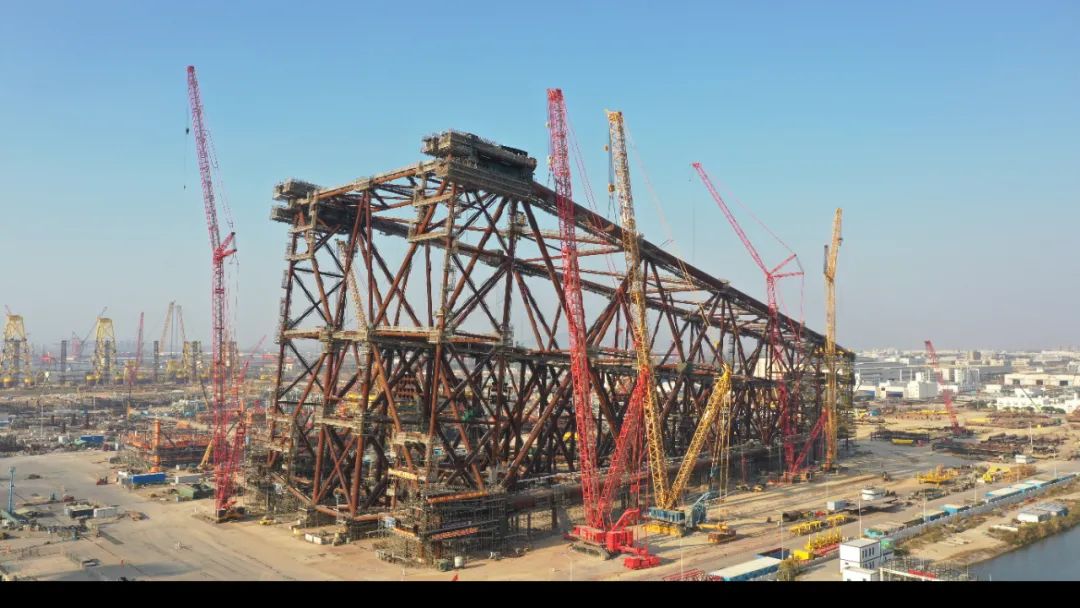 亚洲首例300米导管架——“海基一号”.jpg